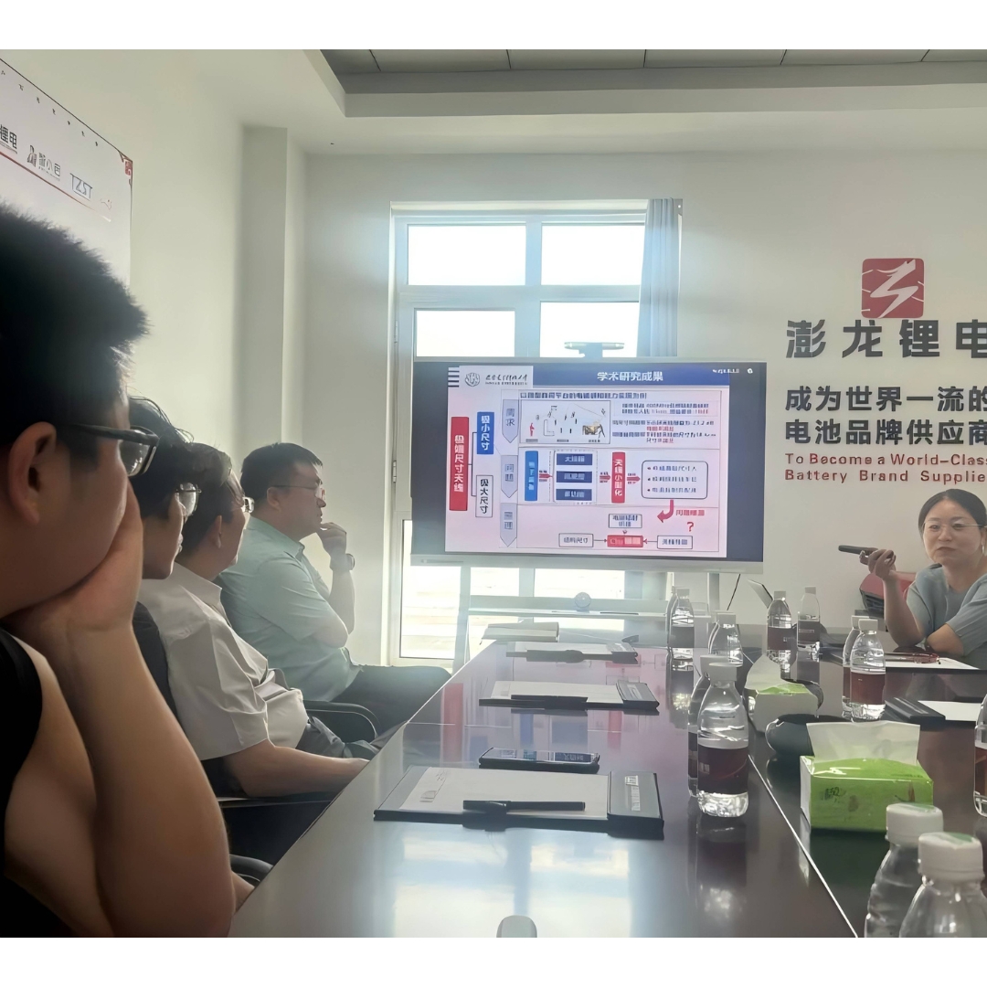 Professor Li Na's Team from Xidian University Visits Our Company for Exchange and Discussion